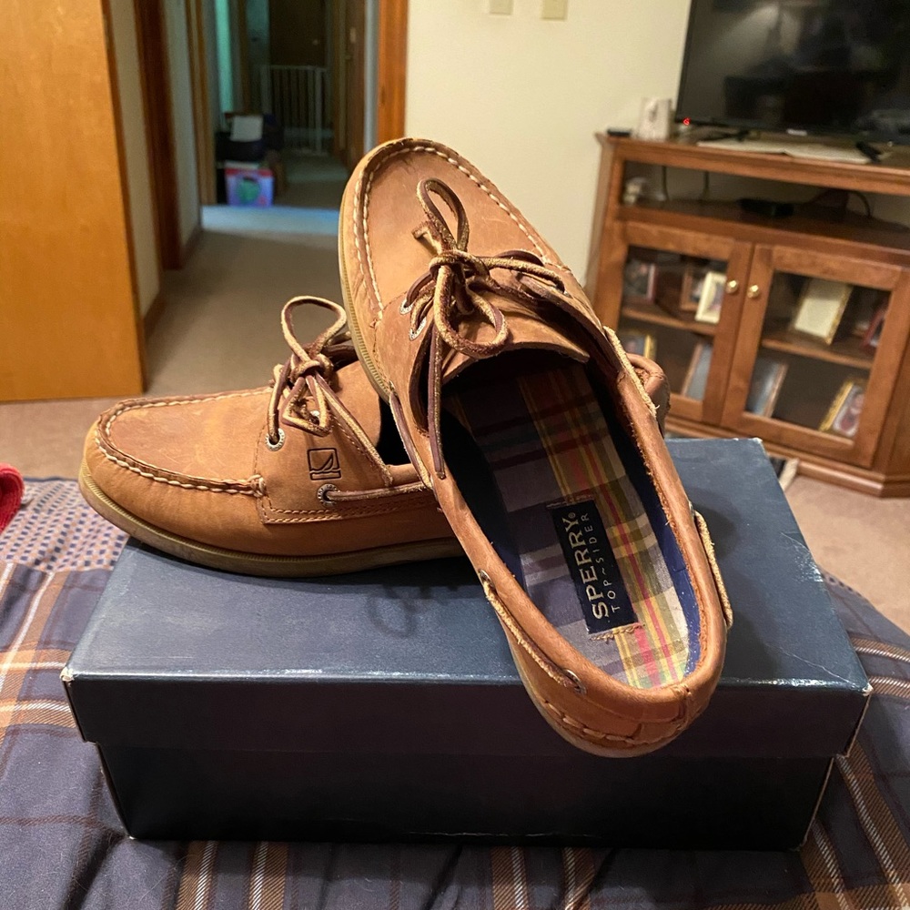 Lightly Worn Sperry Top Sider Boat Shoes